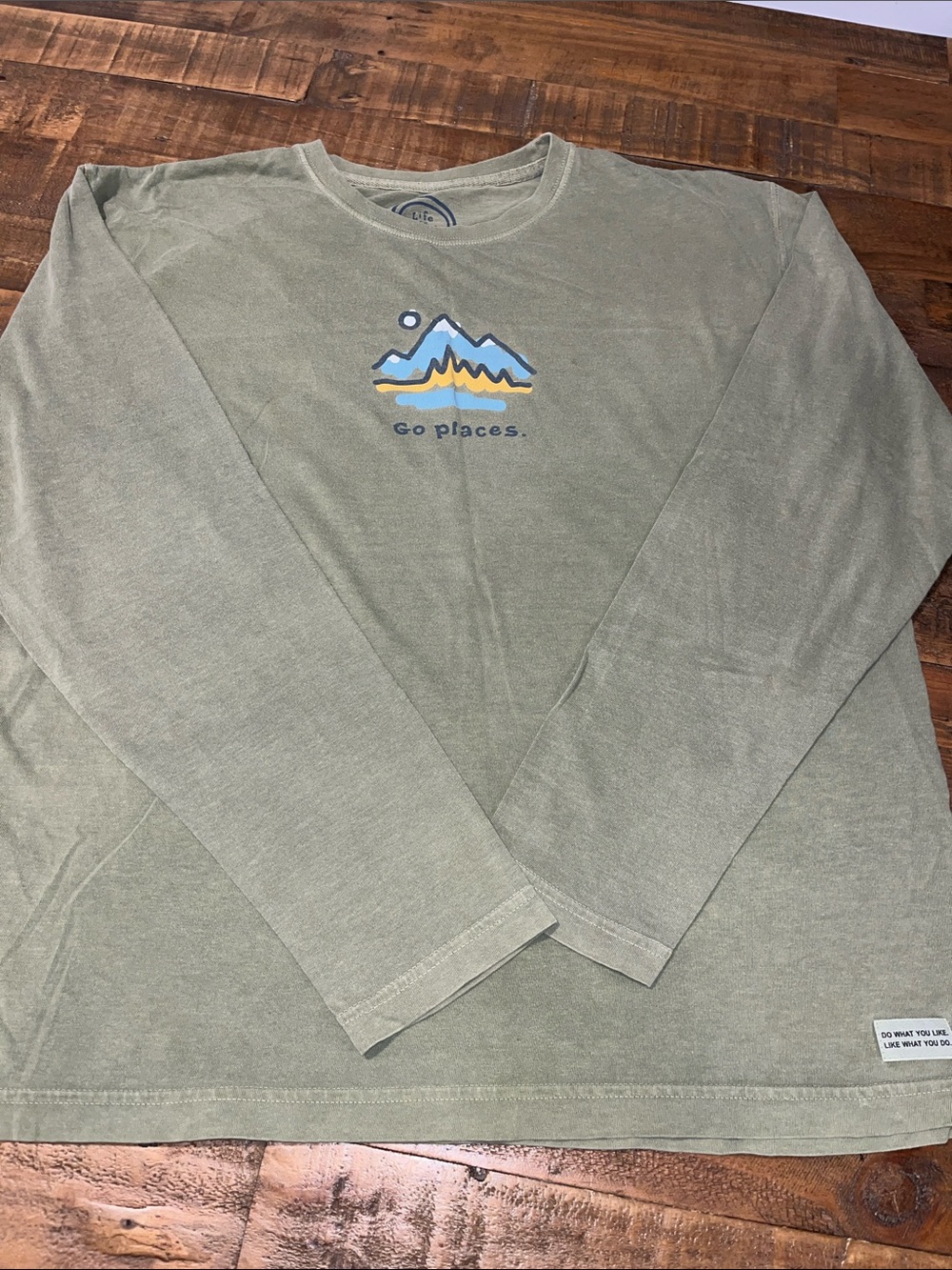 Men’s Life Is Good “Go Places” Green Long Sleeve Shirt 100% Cotton ~ Med
